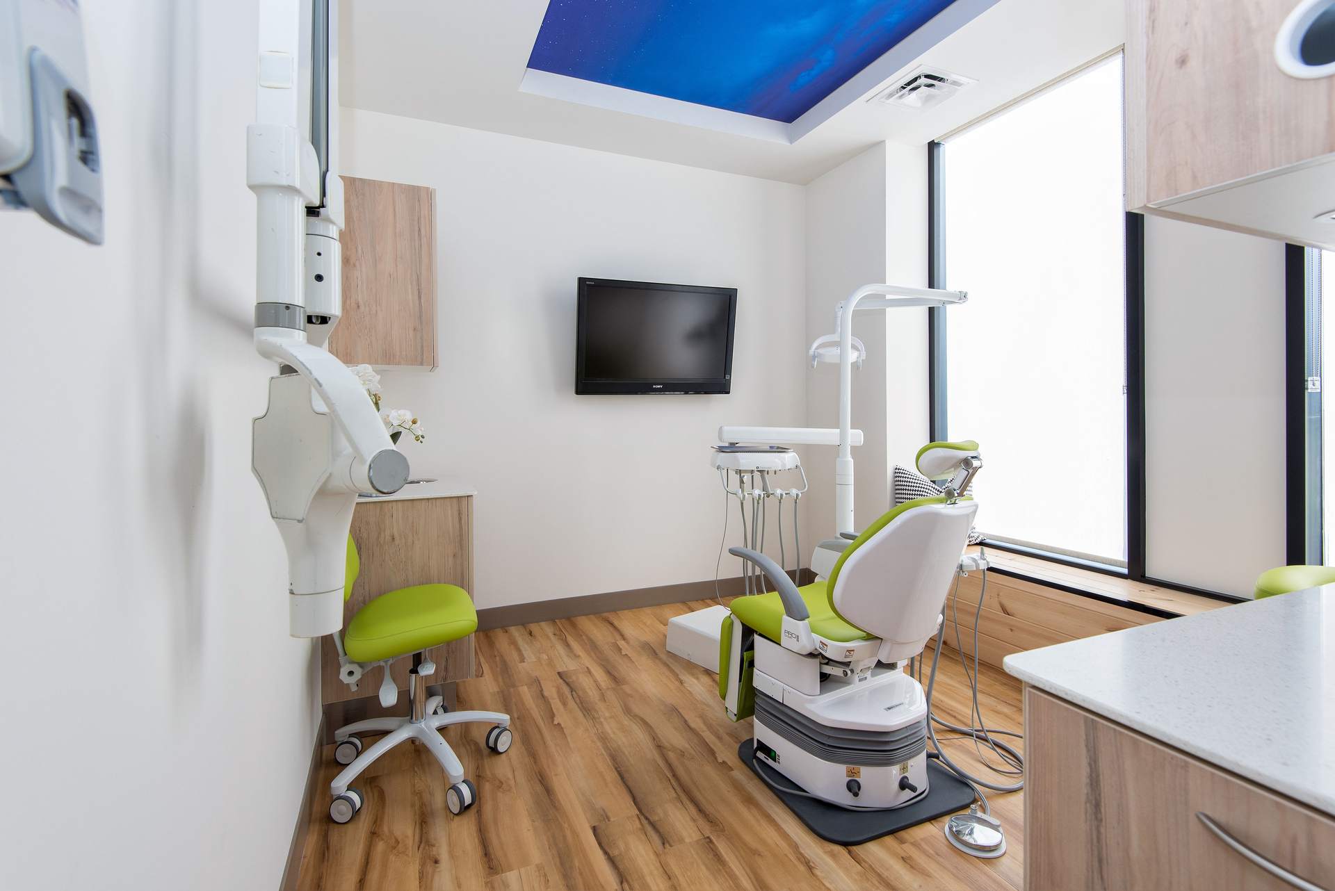 Invisalign consultation at Willow Dental